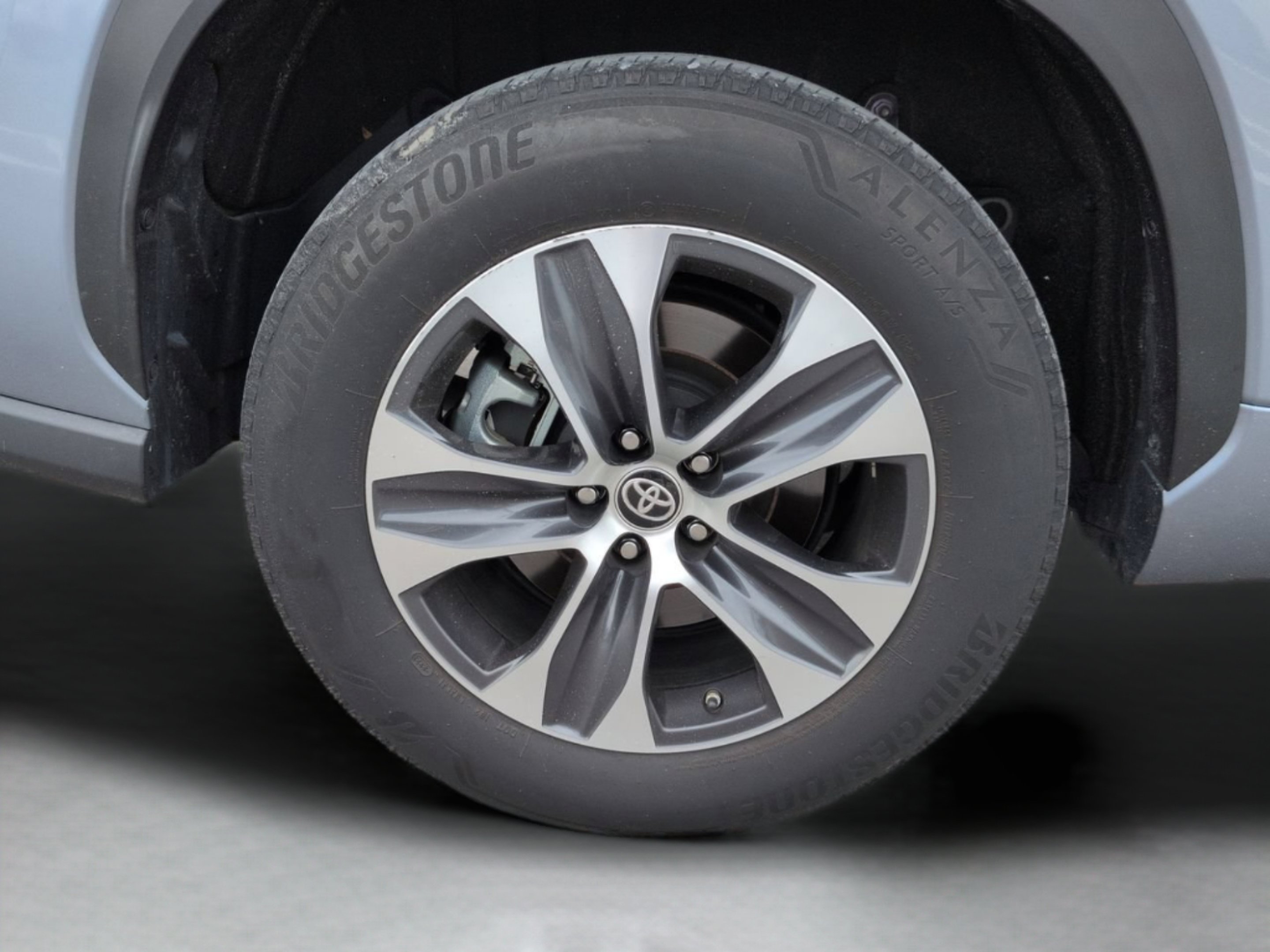 Used 2023 Moon Dust Toyota XLE image 11