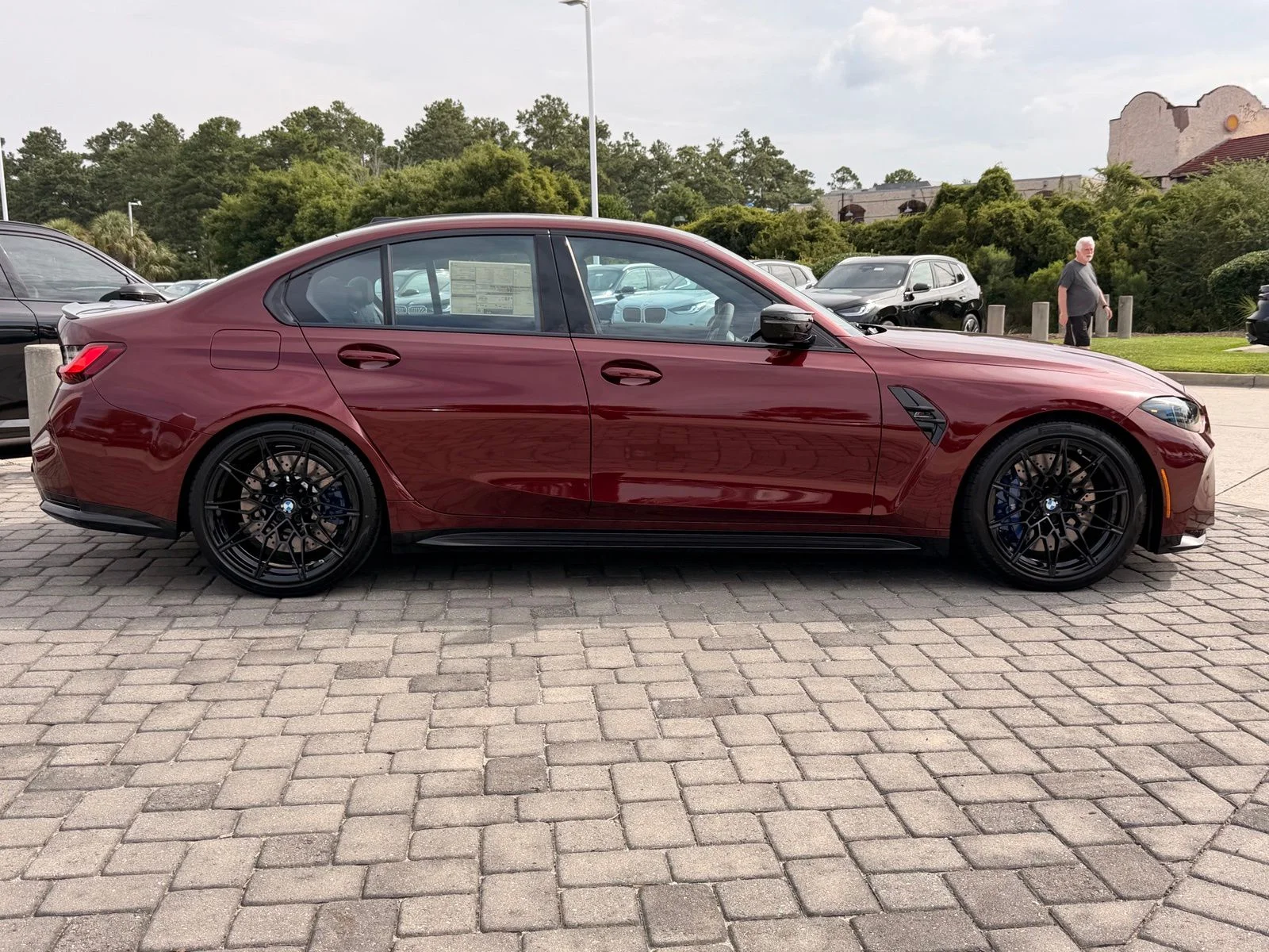 New 2027 Aventurin Red Metallic BMW Competition image 7