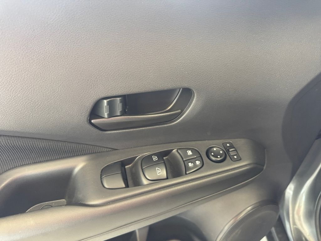 Used 2025 Gray Nissan S image 12
