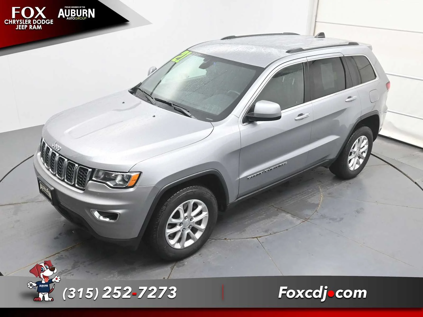 Used 2022 Silver Zynith Jeep Limited image 26