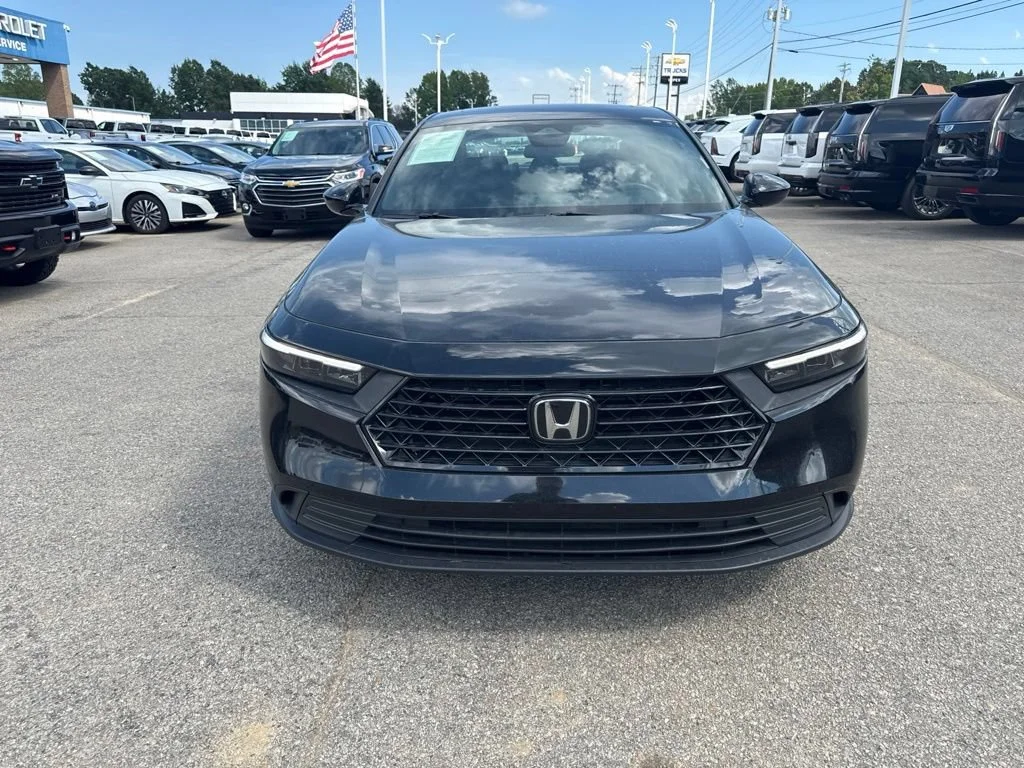 Used 2025 Crystal Black Pearl Honda Sport image 8