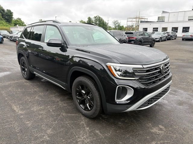 New 2026 Black Volkswagen Peak Edition image 3