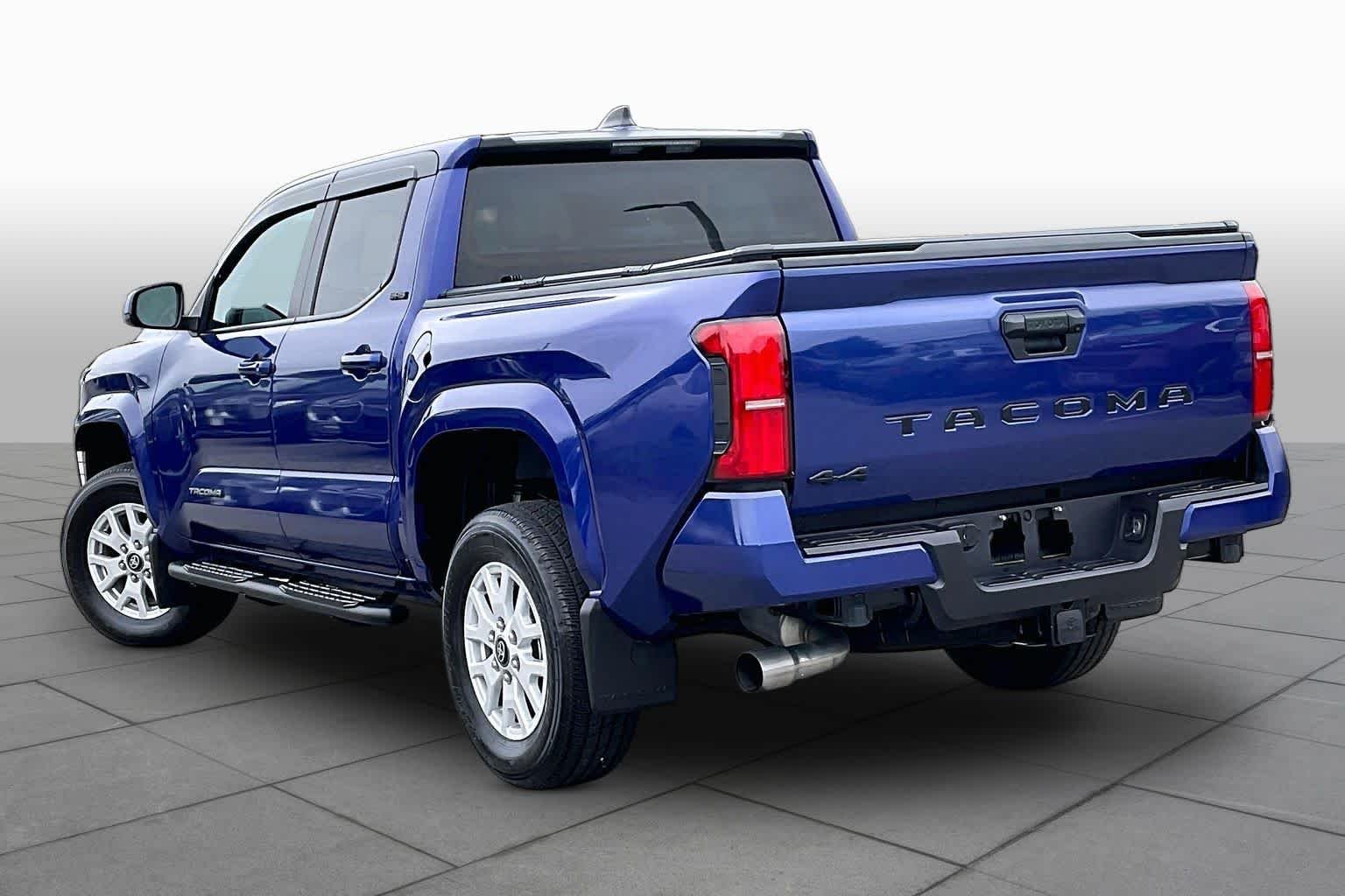 Used 2025 Blue Crush Metallic Toyota SR5 image 11