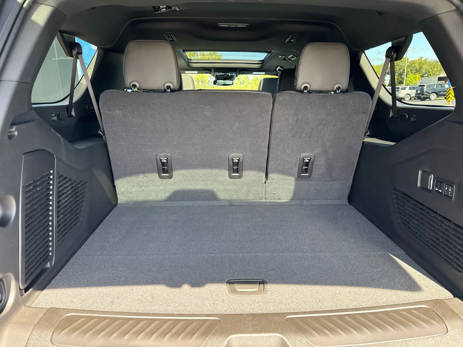 2027 Chevrolet Suburban LT - Photo 16