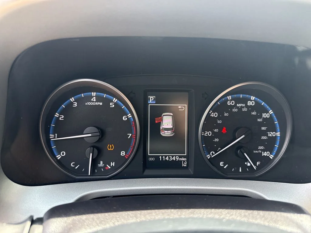 Used 2017 Gray Toyota XLE image 26