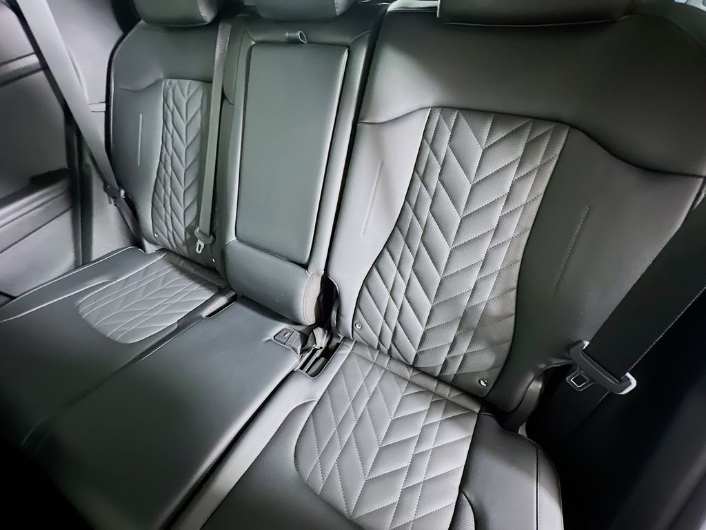 Used 2024 Glacier White Pearl/Ebony Black Roof Kia X-Pro Prestige image 26