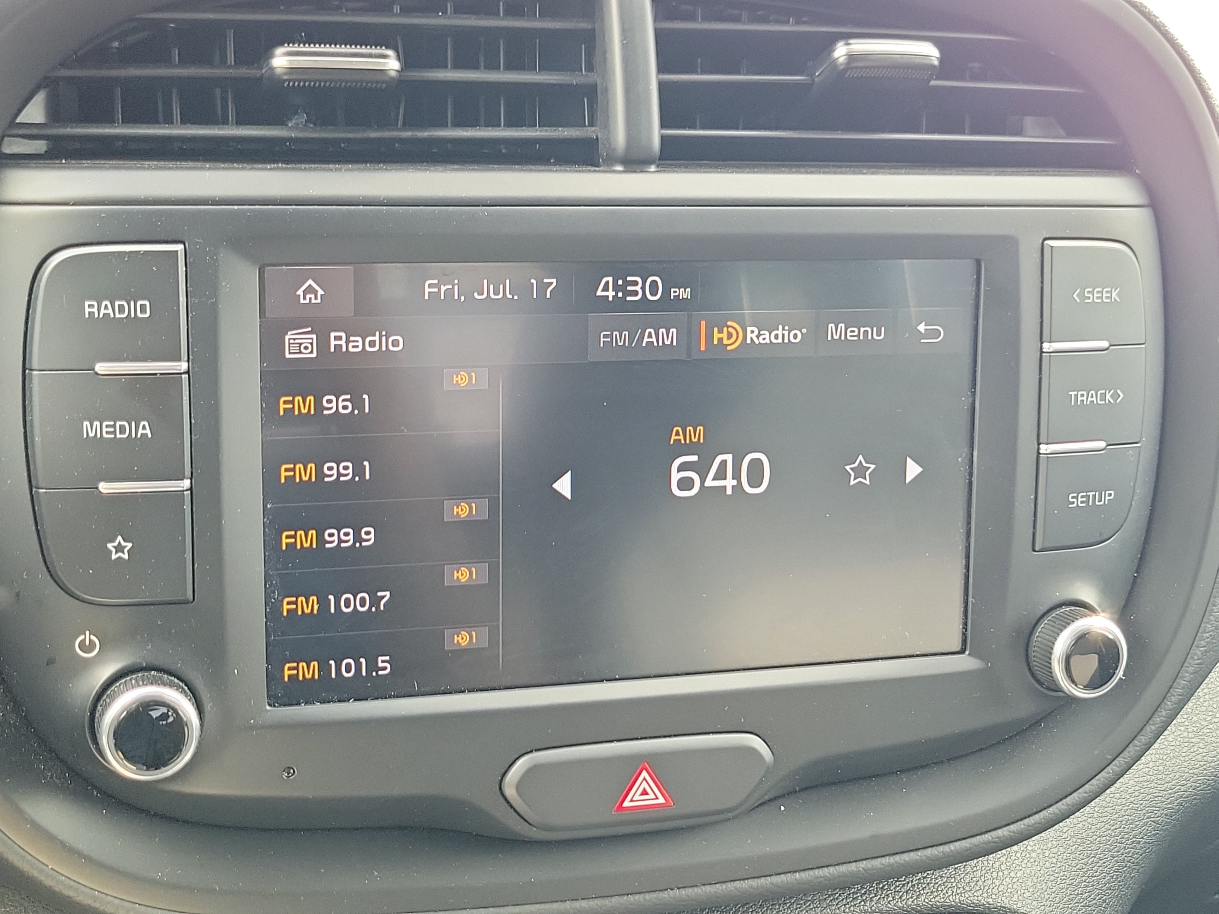 Used 2025 Gray Kia  image 25