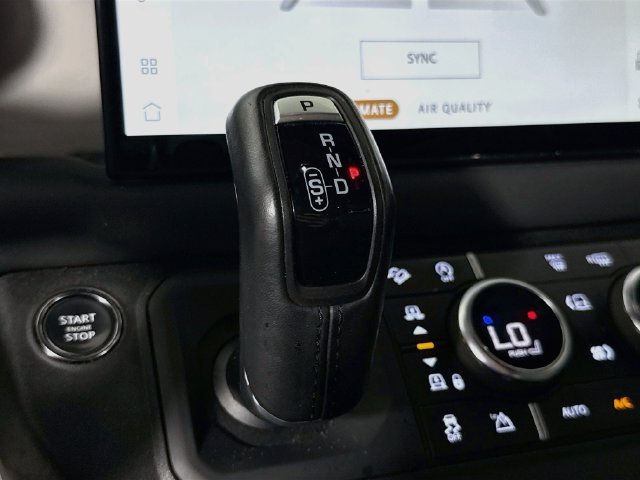 Certified Used 2023 Green Land Rover X-Dynamic SE image 19