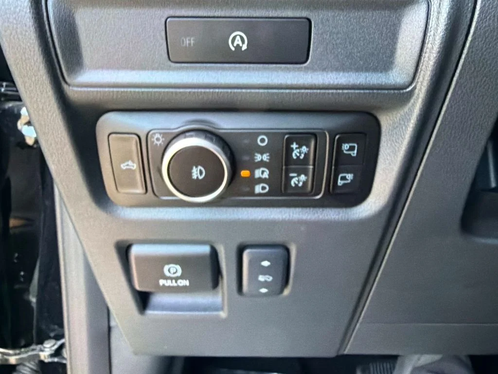 Used 2025 Black Ford XLT image 31