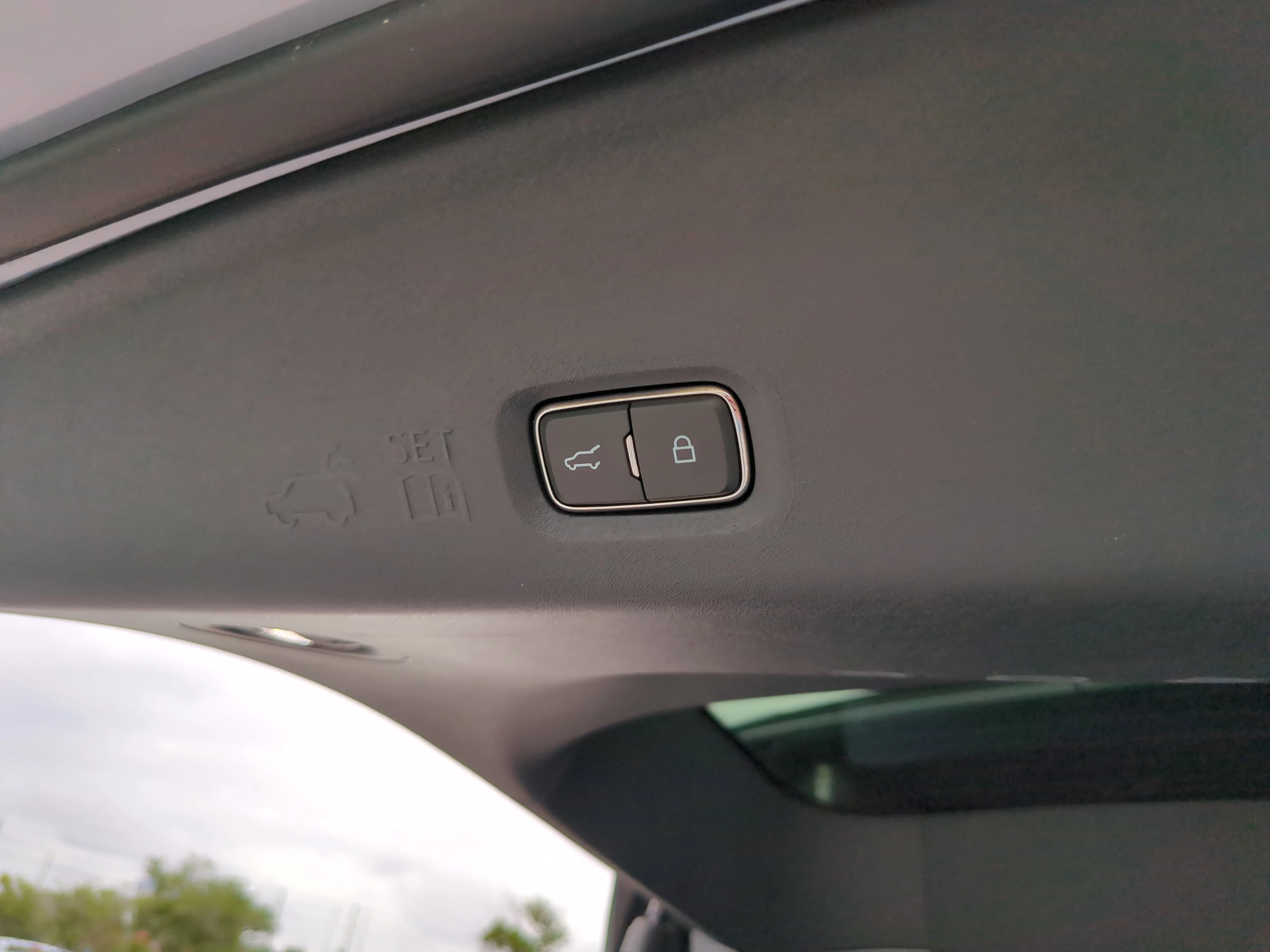 Certified Used 2025 Glacier Gray Metallic Ford Platinum image 16