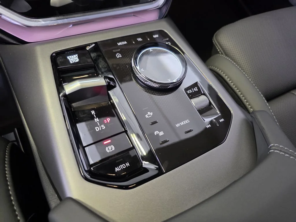 New 2026 Dune Grey Metallic BMW 30 xDrive image 19
