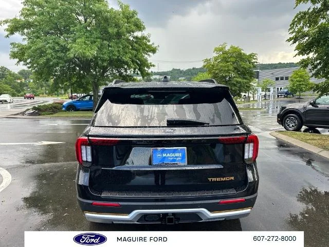New 2026 Agate Black Metallic Ford Tremor® image 22