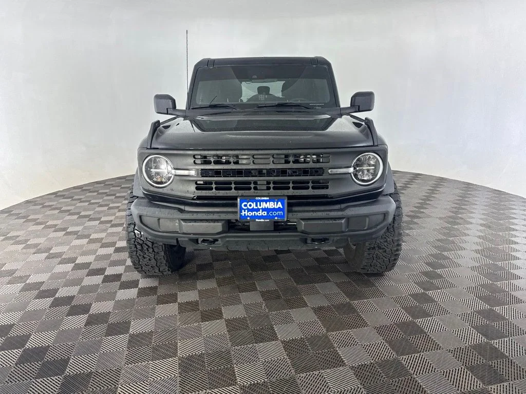 Used 2022 Black Ford Base image 2