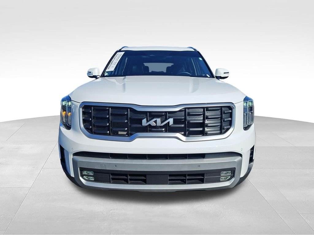 Used 2024 White Kia SX-Prestige image 10