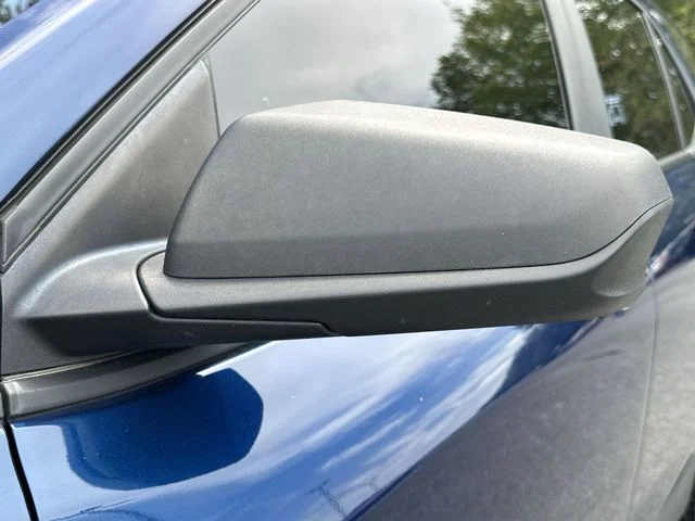 Used 2022 Blue Chevrolet LS image 39
