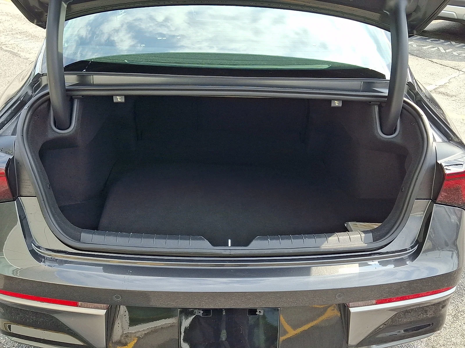 Certified Used 2026 Gray Kia LXS image 27
