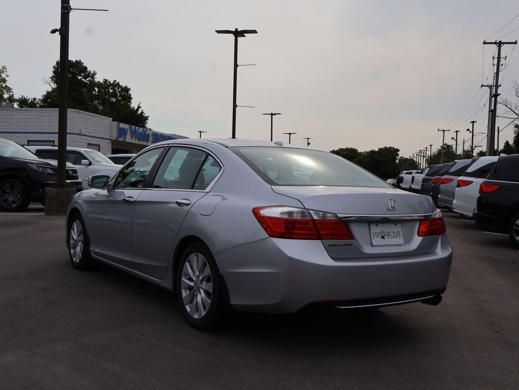 Used 2013  Honda EX-L image 5