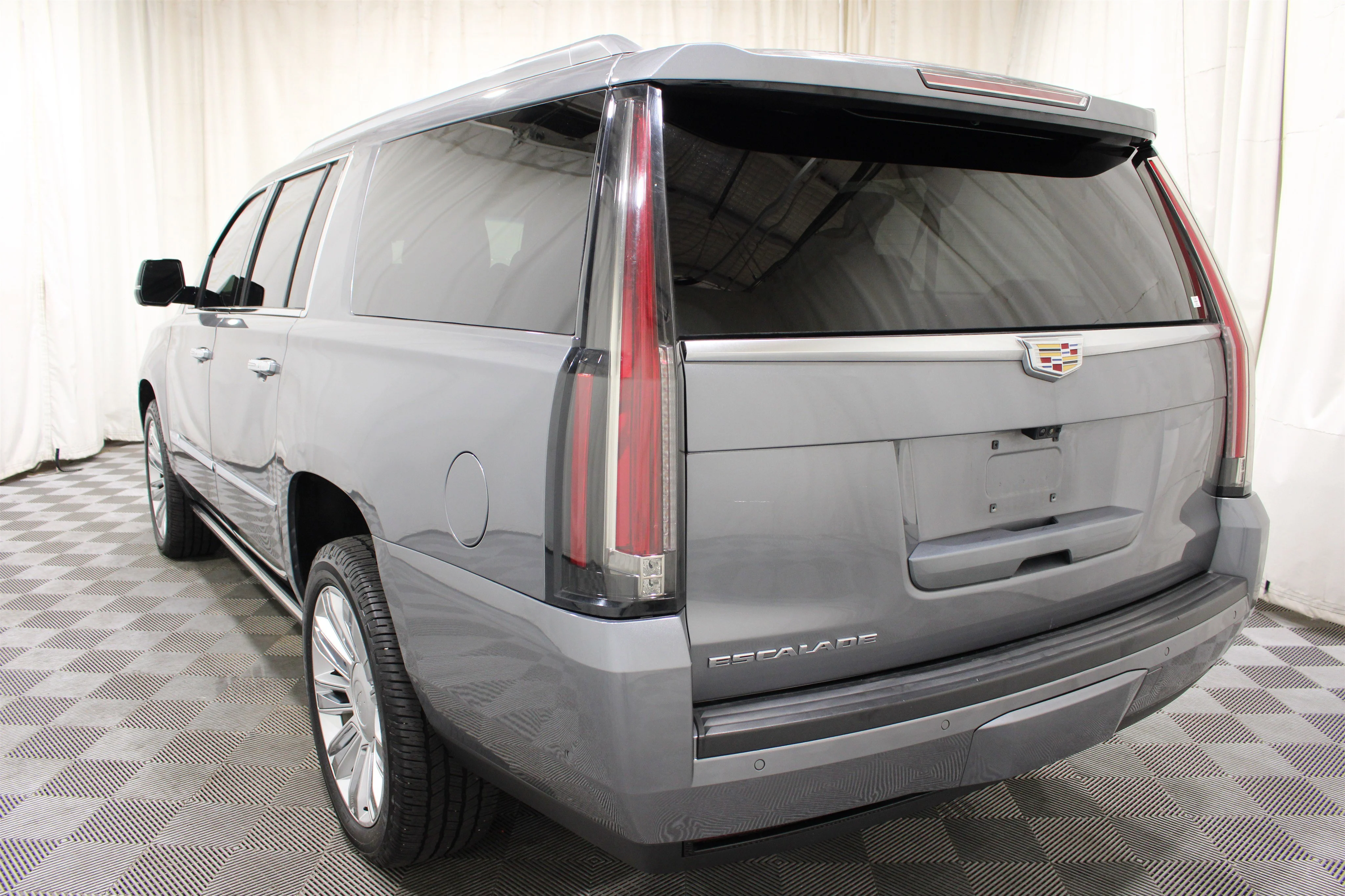 2019 Cadillac Escalade ESV Platinum - Photo 33