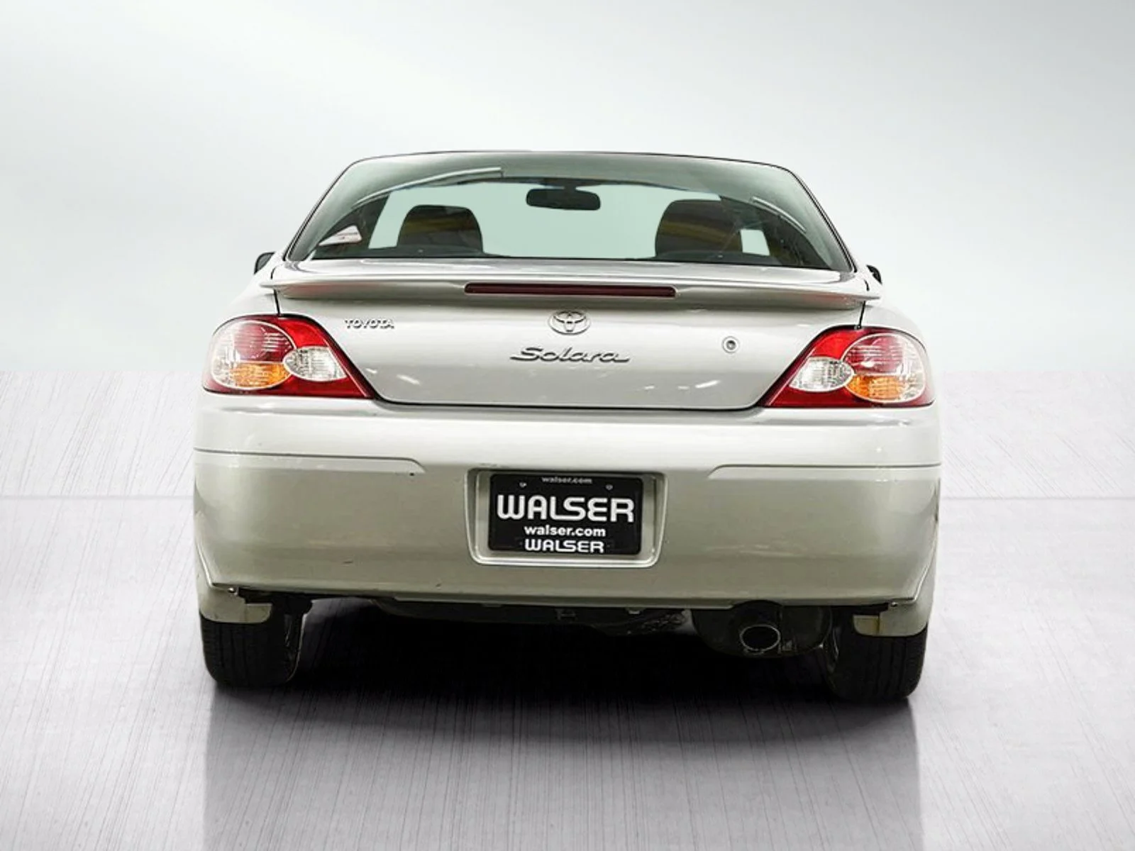 Used 2002  Toyota SE V6 image 4