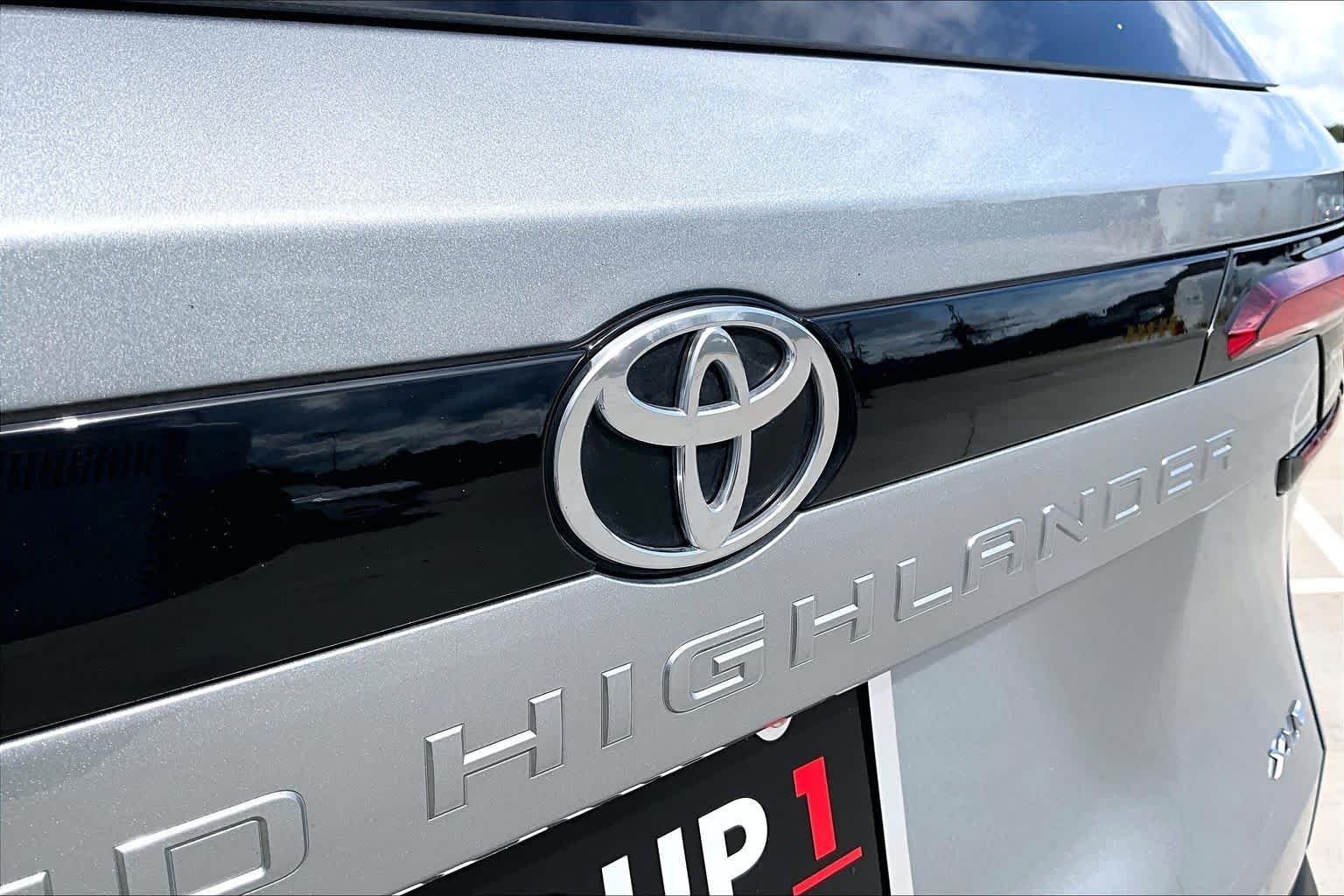 Used 2026 Celestial Silver Metallic Toyota LE image 10
