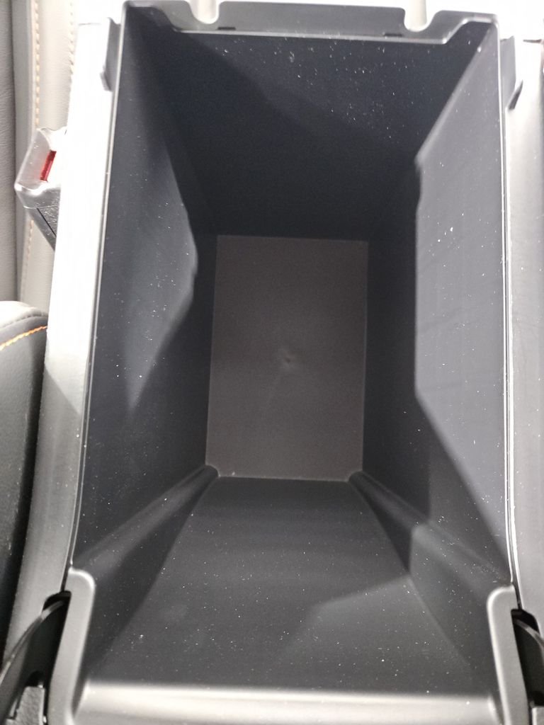Used 2025 White Subaru Limited image 26