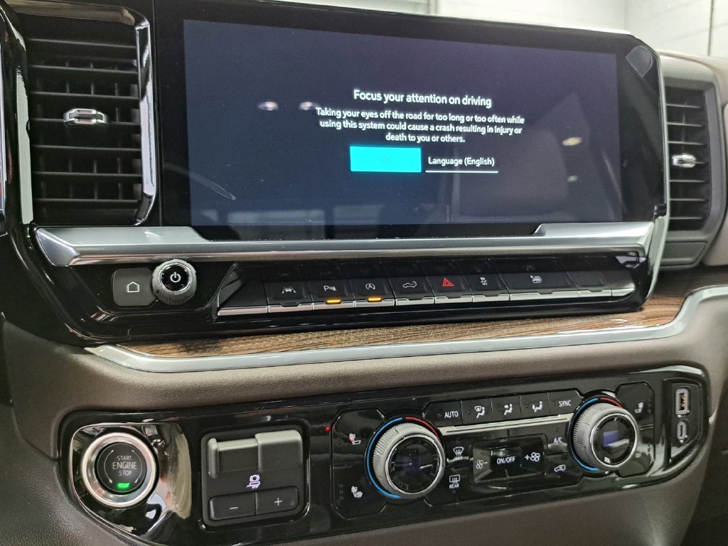 2026 Chevrolet Silverado 1500 RST Crew Cab Pickup Slide 9