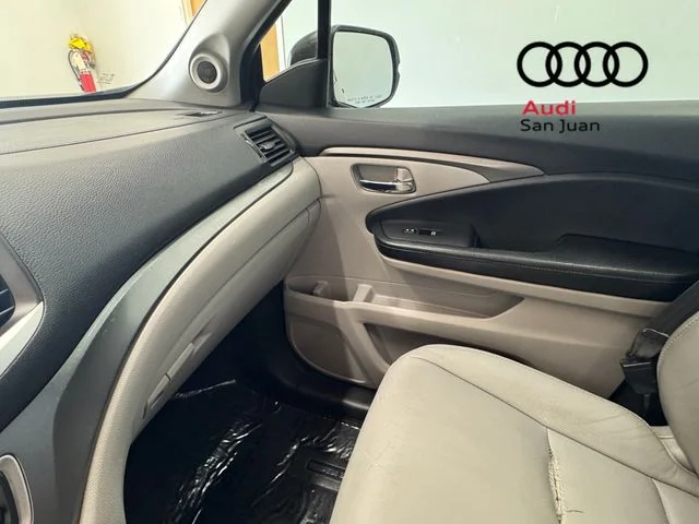Used 2016  Honda EX-L image 34