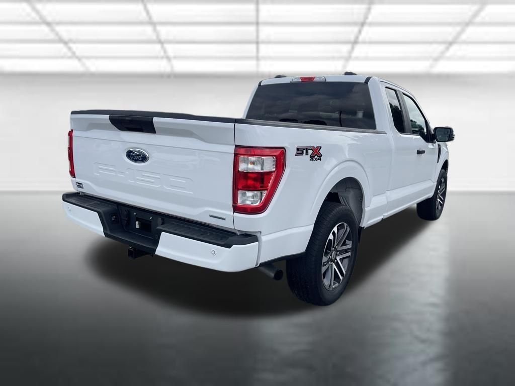 Used 2023 White Ford XL image 6