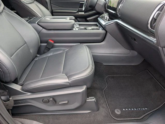 New 2027 Dark Matter Gray Metallic Ford MAX Platinum image 30