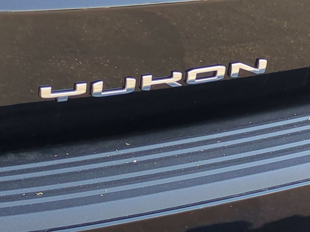 2026 GMC Yukon XL Denali - Photo 10