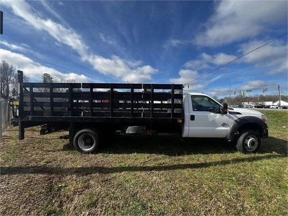 Used 2016 White Ford XL image 4