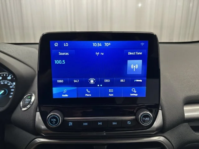 Used 2021 Black Ford SE image 17