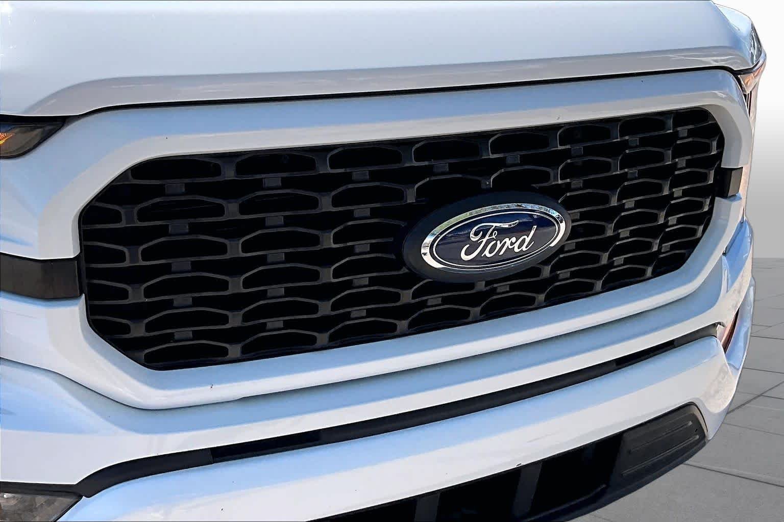 Used 2022 Oxford White Ford XL image 29