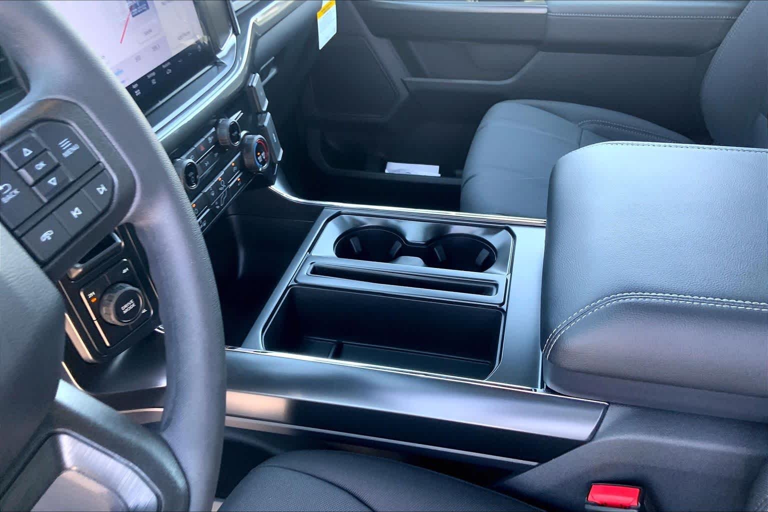 New 2026 Oxford White Ford STX image 7