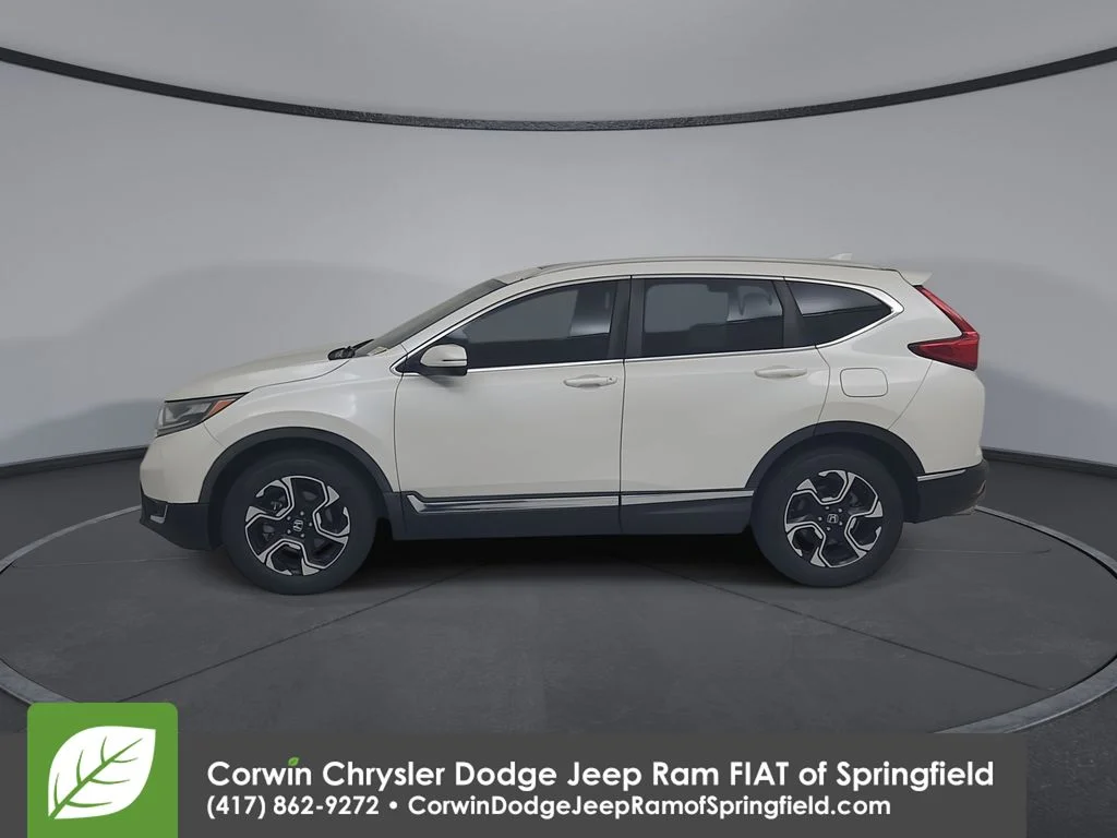 Used 2018 White Honda Touring image 8