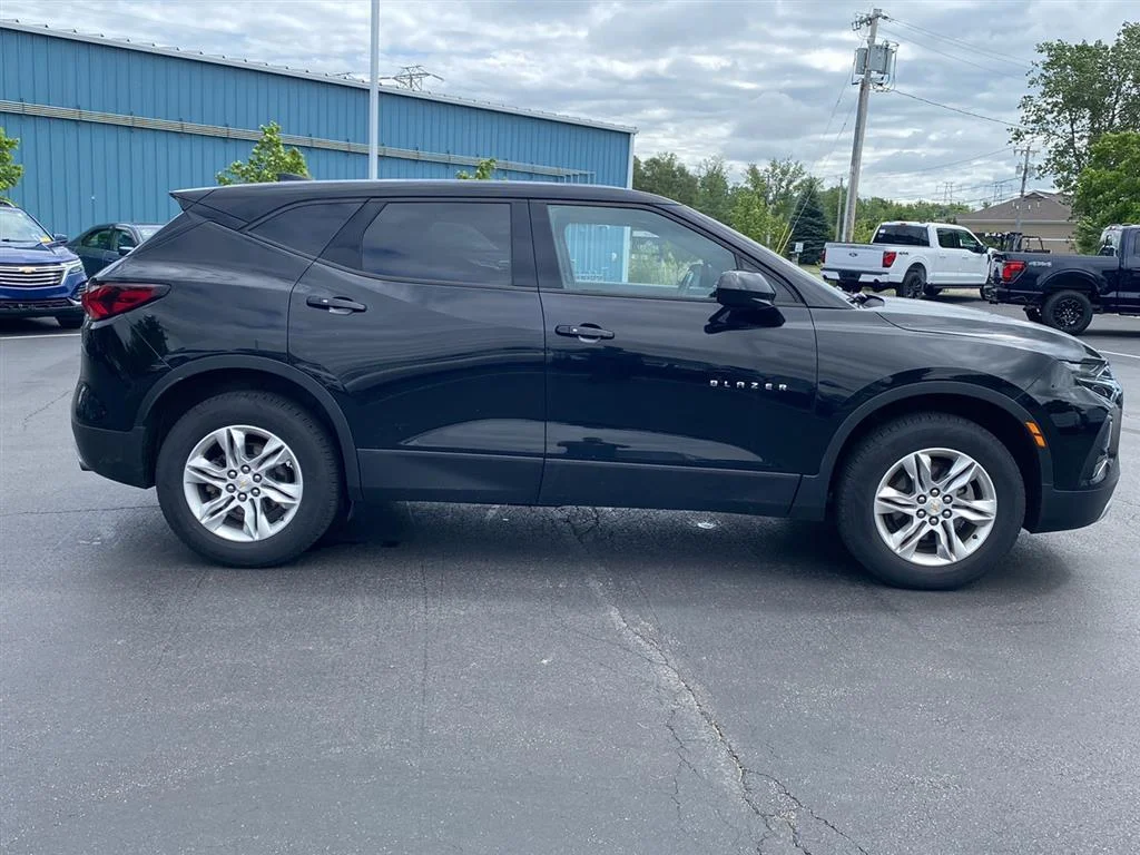 Used 2019 Black Chevrolet LT image 11