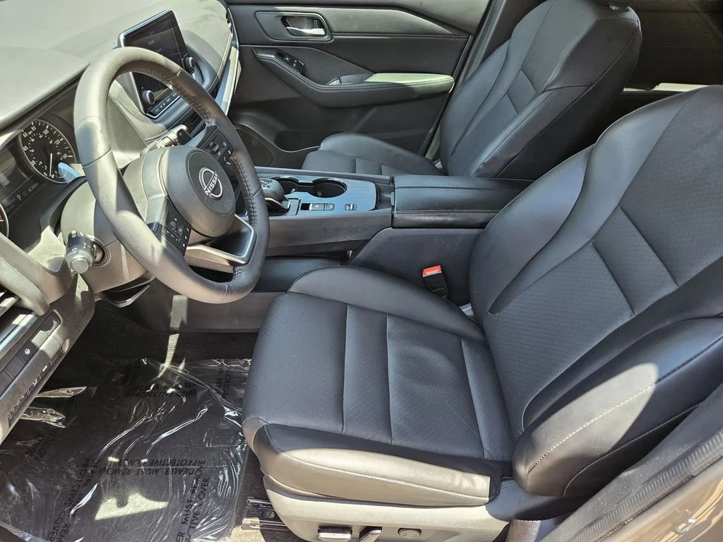 Certified Used 2024  Nissan SV image 13