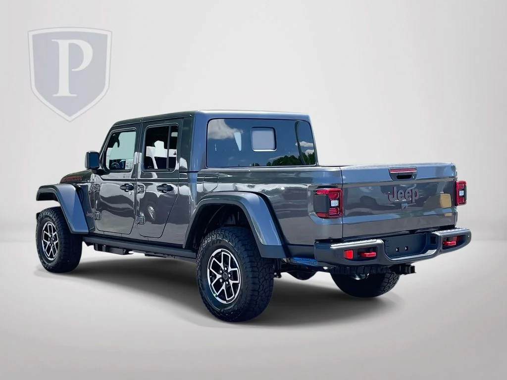 New 2026 Granite Crystal Metallic Clearcoat Jeep Rubicon X image 6