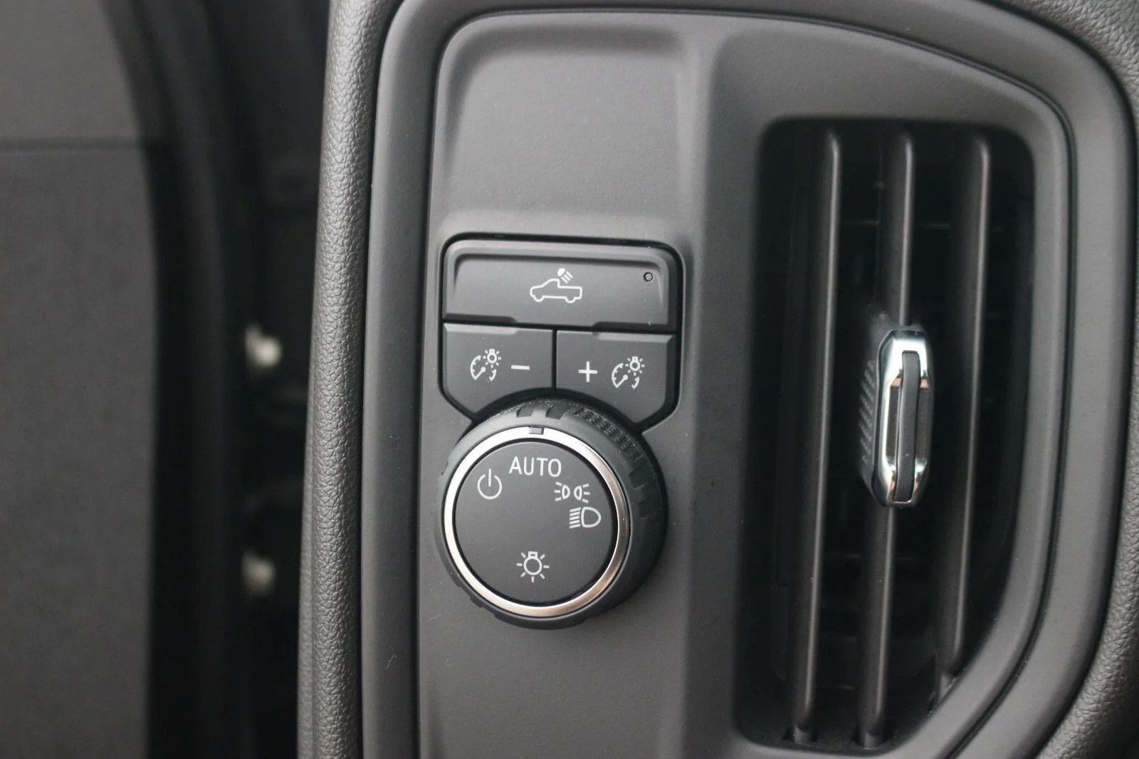 Used 2024 Black Chevrolet Custom image 29