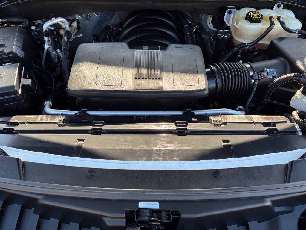 Used 2022 White Chevrolet Premier image 36