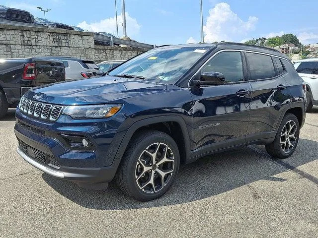 New 2026 Fathom Blue Pearl-Coat Exterior Paint Jeep Limited image 2