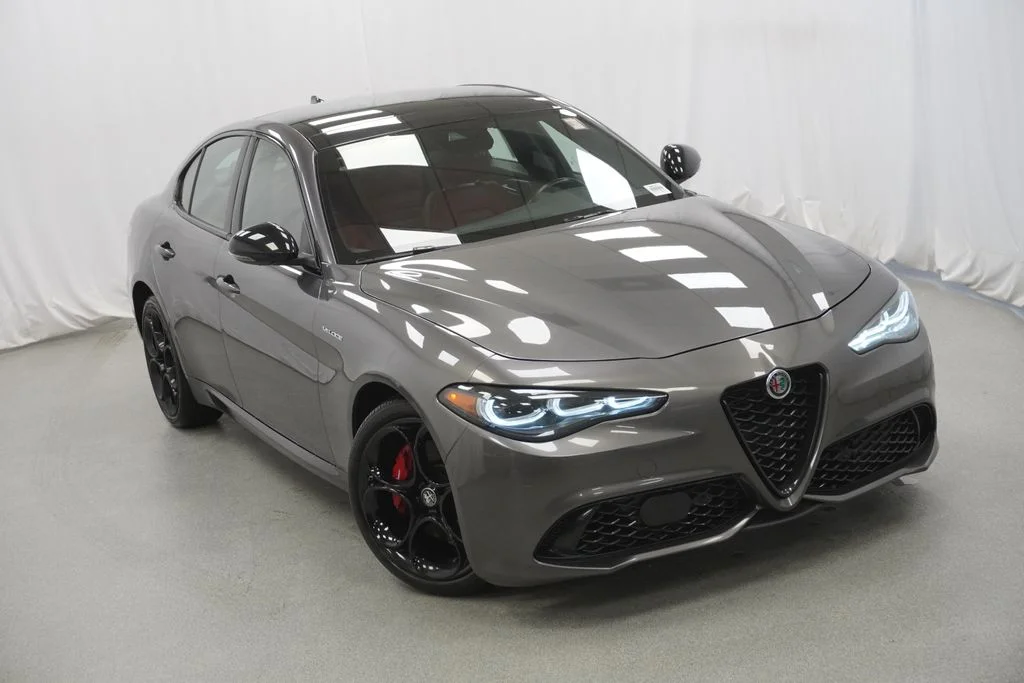Used 2024 Gray Alfa Romeo Veloce image 8