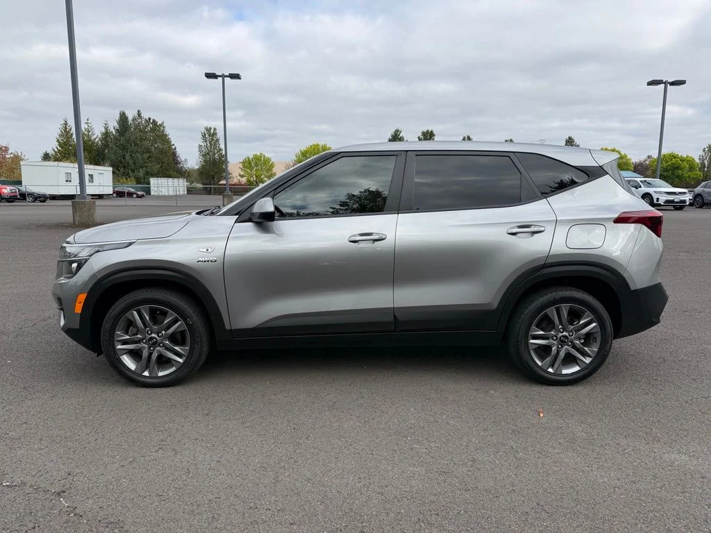 Used 2021 Steel Gray Kia LX image 4