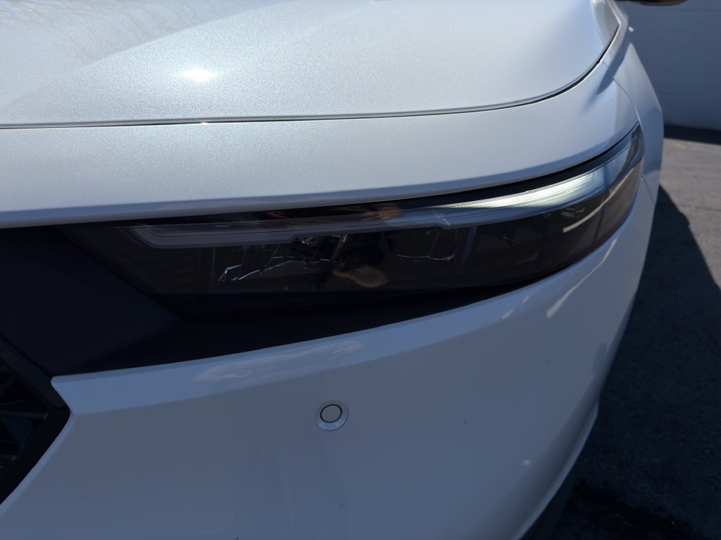 New 2026 Platinum White Pearl Honda Touring image 9