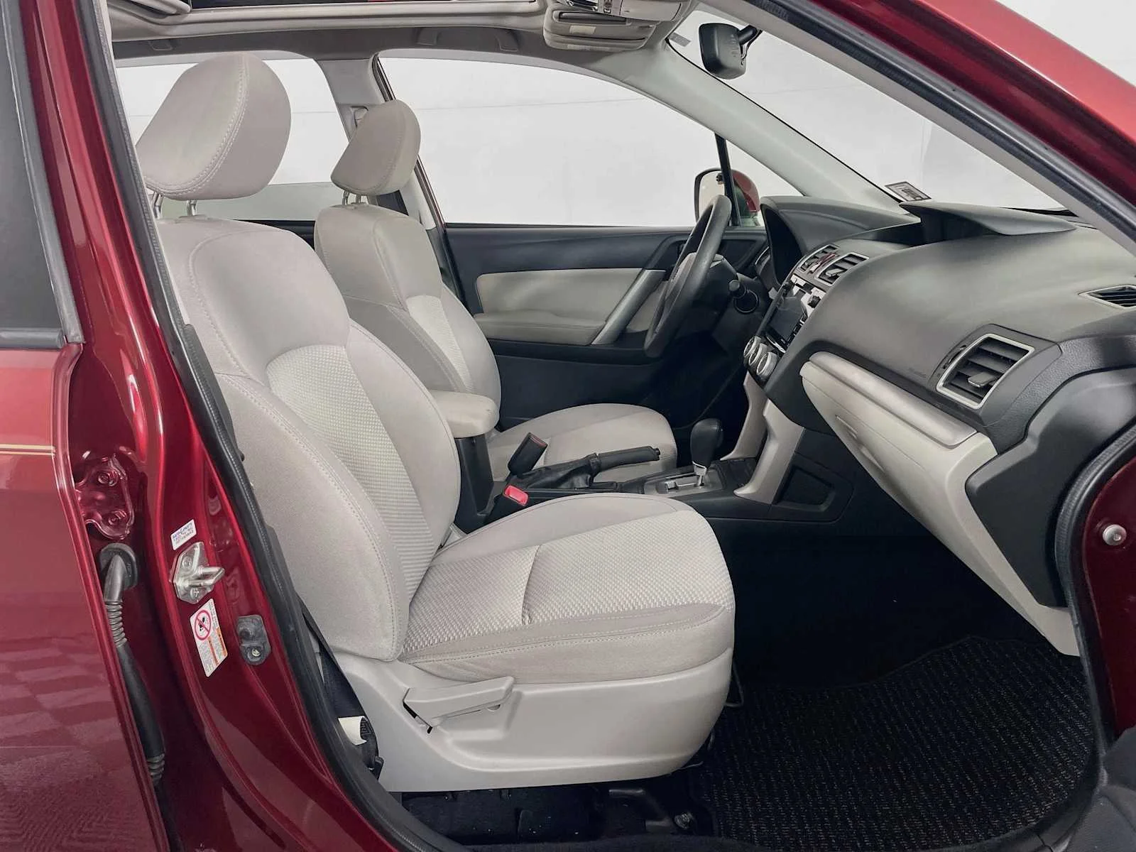 Used 2016 Venetian Red Pearl Subaru 2.5i Premium image 25