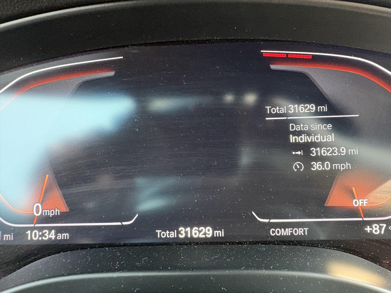 Used 2024 Skyscraper Grey Metallic BMW xDrive30i image 10