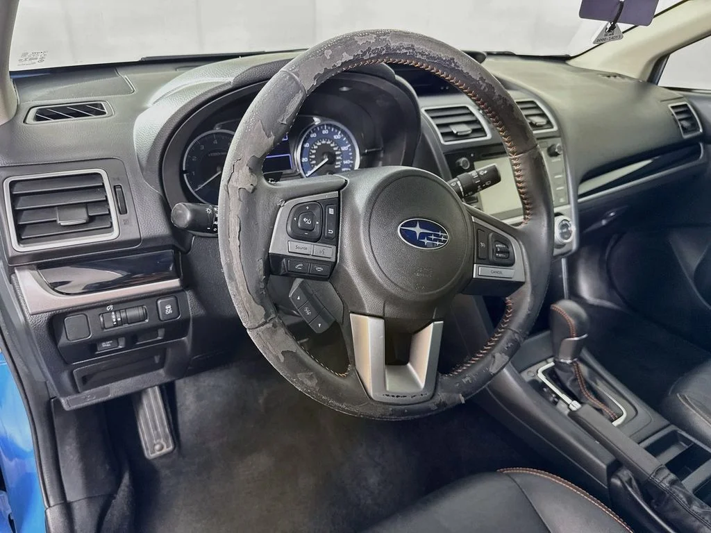 Used 2016 Blue Subaru 2.0i Limited image 9