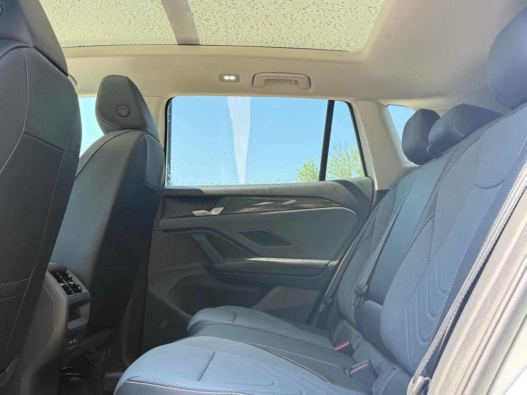 New 2026 White Volkswagen 2.0T SE image 23