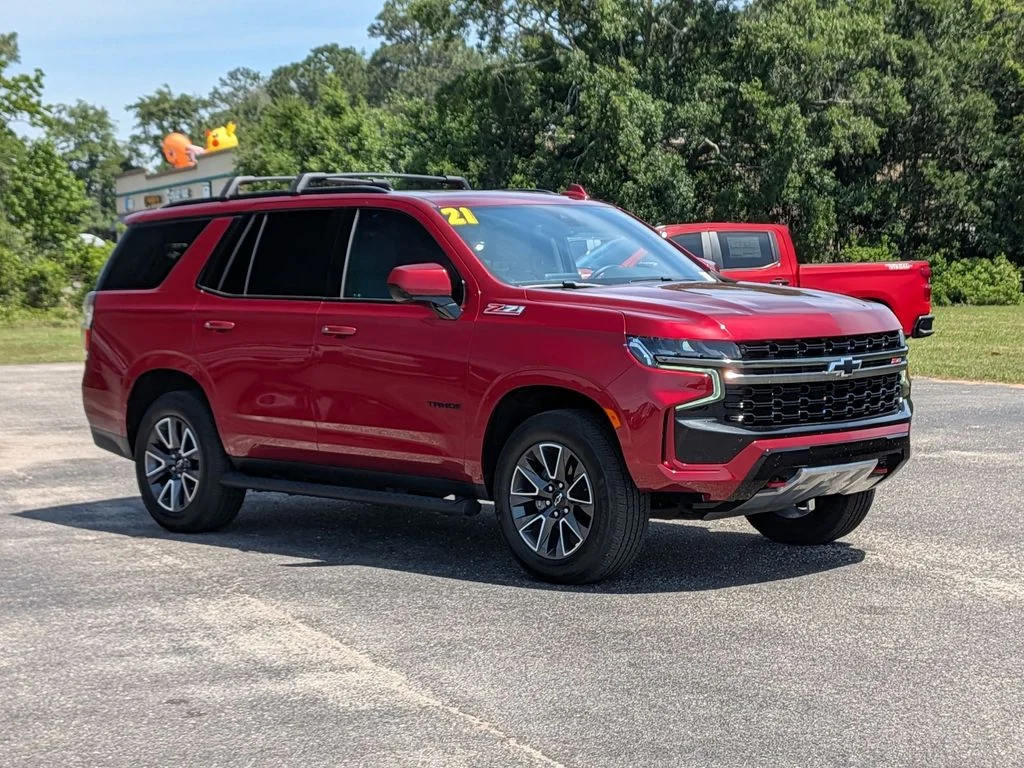 Used 2021 Red Chevrolet Z71 image 7