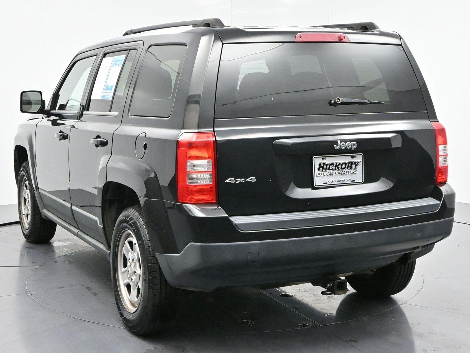 Used 2011 Brilliant Black Crystal Pearl Jeep Sport image 5